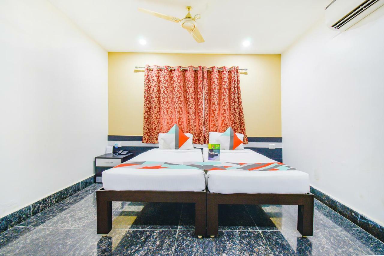 היידראבד Fabexpress Gokul Guest House Ameerpet מראה חיצוני תמונה