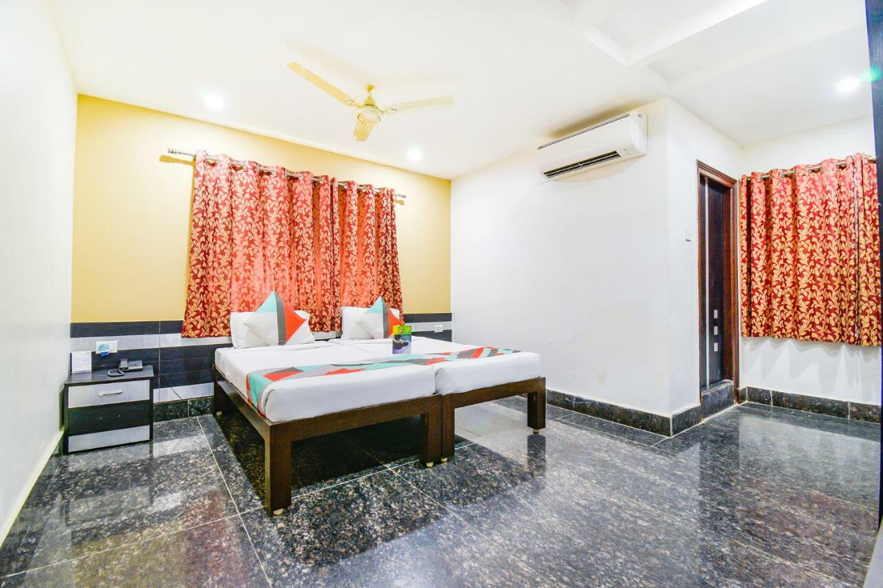 היידראבד Fabexpress Gokul Guest House Ameerpet מראה חיצוני תמונה
