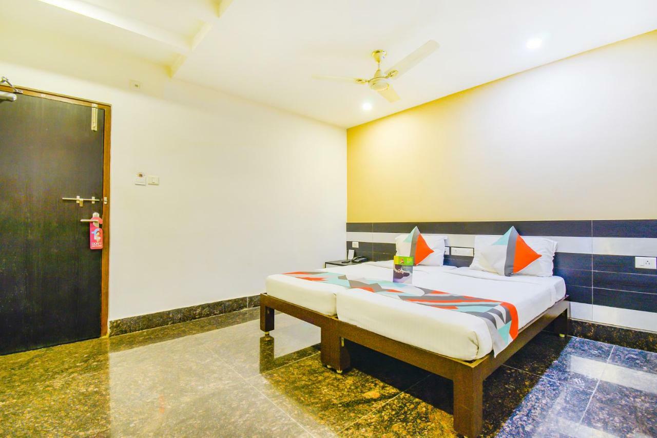 היידראבד Fabexpress Gokul Guest House Ameerpet מראה חיצוני תמונה